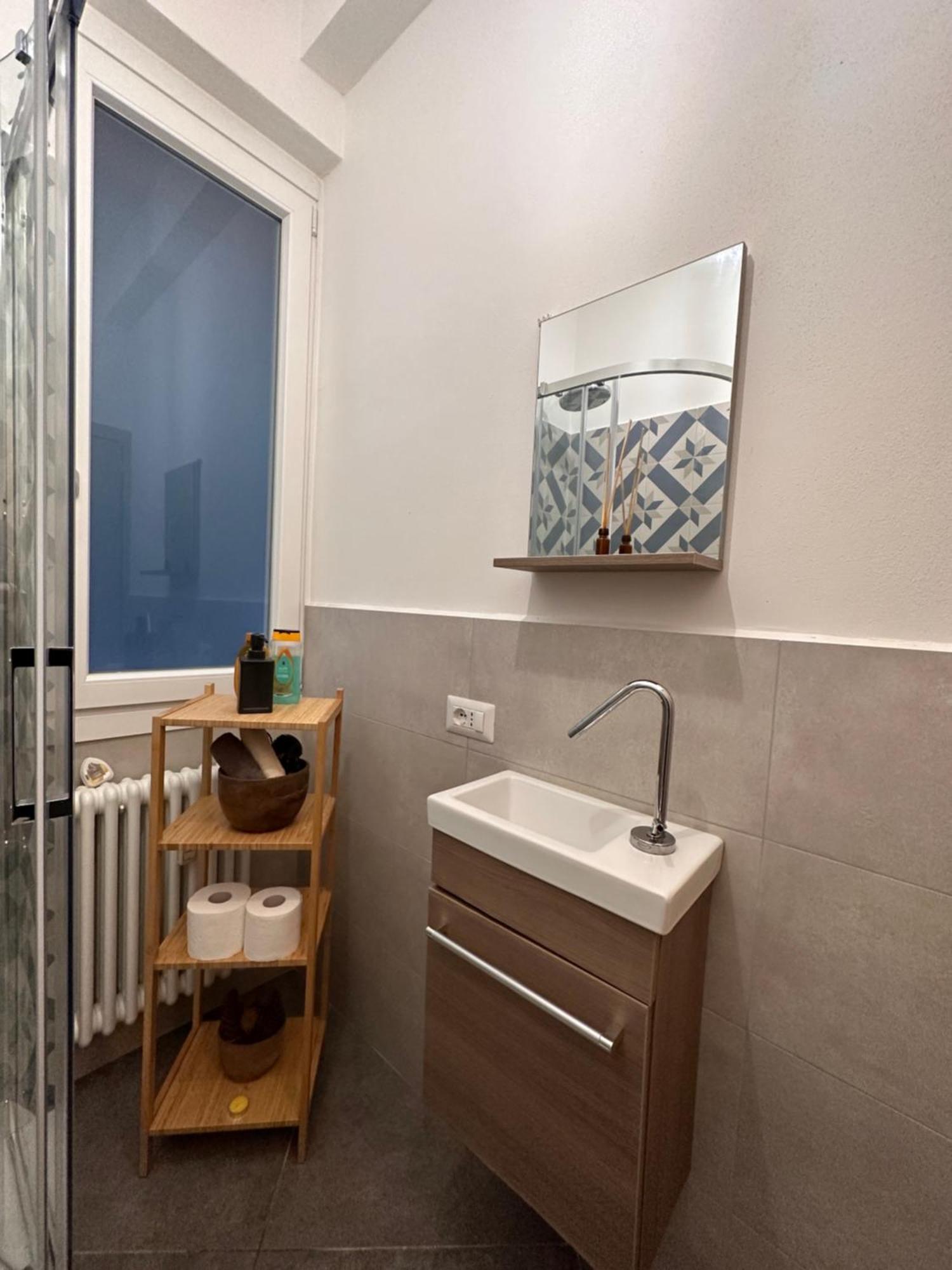 Casa Ling -Ac - Parking-2Bathrooms Como Exterior foto
